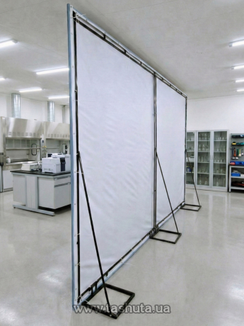 Бренд волл усиленный с двойным каркасом 2х4 м