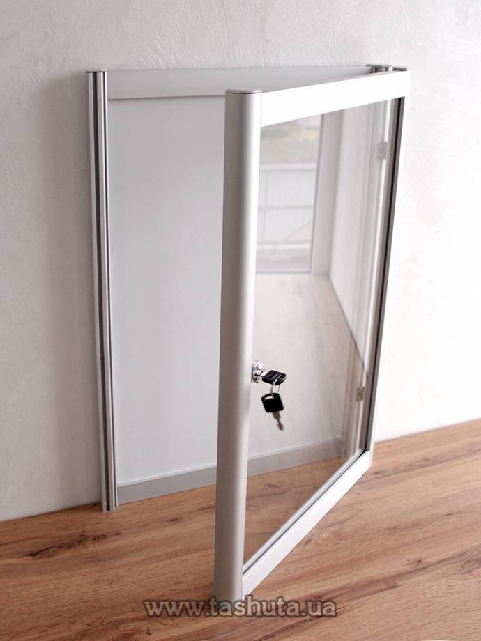 Information Board with Glass and Lock, 600x800mm