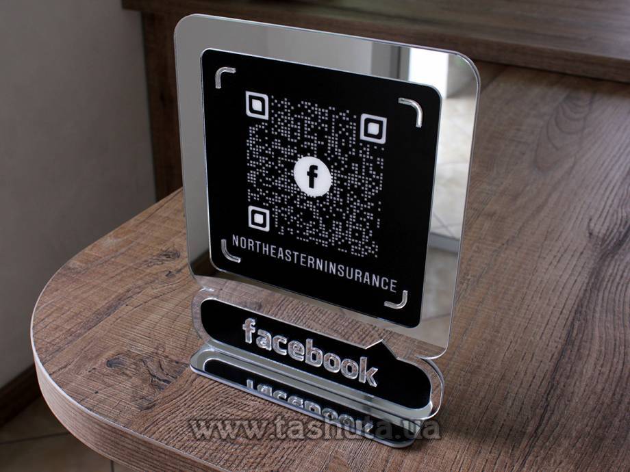 Табличка с QR кодом Facebook на стол 200х250мм