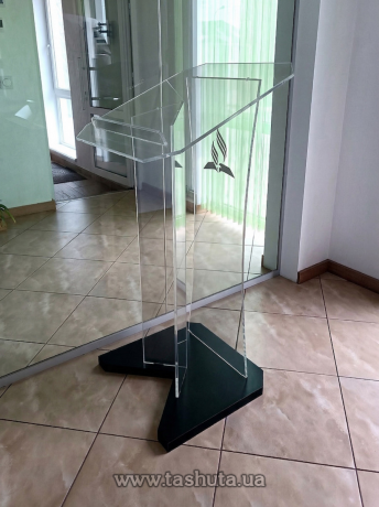 Прозора трибуна для сцени з акрилу 10мм, А2 формату