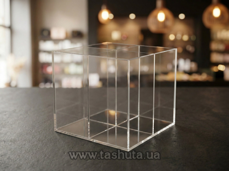 Коробка акриловая 300х300х200 мм, 4 отделения