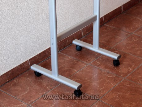 Stojak na materiały drukowane VIP, 4 kieszenie A4x3