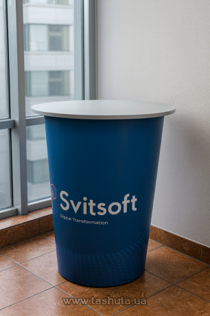 Стійка ресепшн з друком  700х700 мм