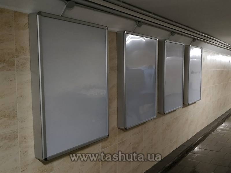 Односторонній лайтбокс для фото (клік-система)