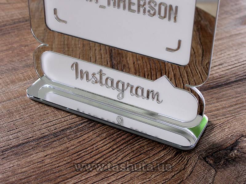 Tabletop Instagram Business Card 200x250mm