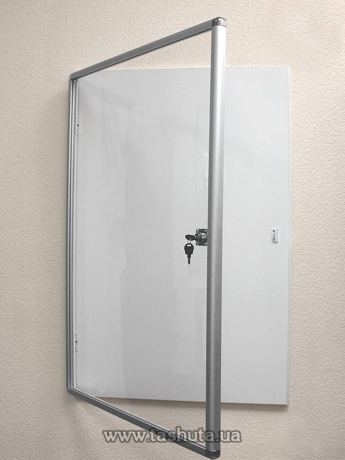 Information Board with Glass and Lock, 420x600mm