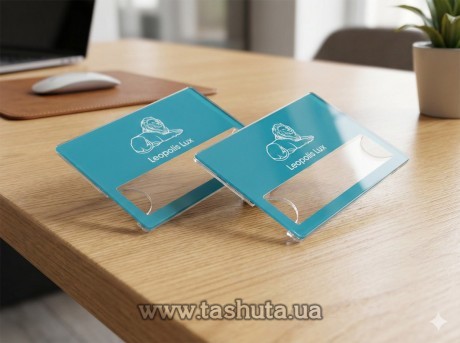 Identyfikator plastikowy z nadrukiem pełnokolorowym, 70x35 mm