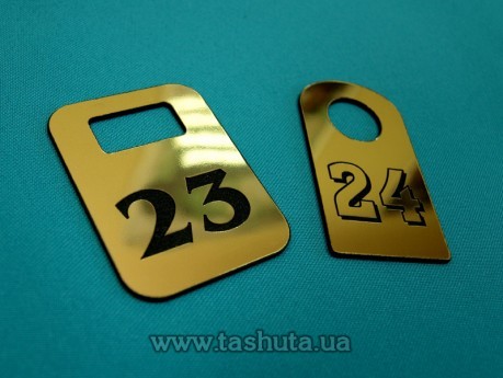 Numerek plastikowy do szatni 35x45 mm, dwustronny