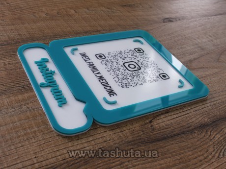 Tabliczka na Instagram z kodem QR 200x250mm, przestrzenna, z akrylu