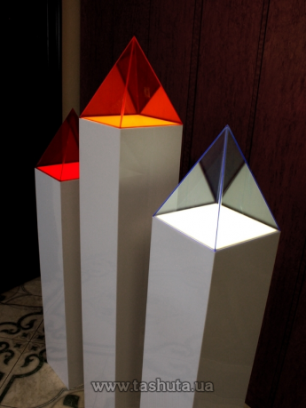 Колба с подсветкой &quot;Пирамида&quot; 250х250х350мм