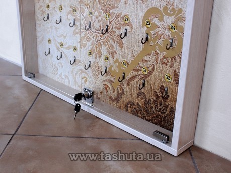 Szafka na klucze naścienna do hotelu na 50 kluczy, 810x680 mm