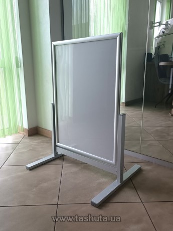 Potykacz z ramą zatrzaskową, aluminiowy, typu T, format A1