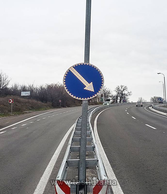 "Detour" LED Road Sign 900x900mm