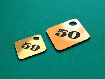 Гардеробный пластиковый номерок 40х50 мм, односторонний