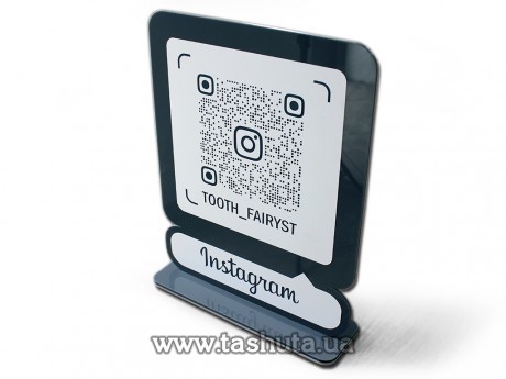 Wizytówka na Instagram z kodem QR z akrylu 250x315mm