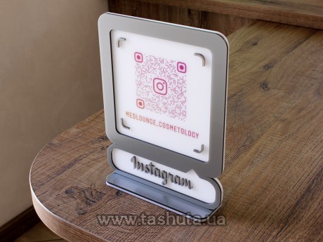 Wizytówka na Instagram z plastiku z kodem QR 200x250mm, złoto lub srebro