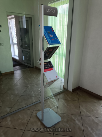 Стійка для друкованої продукції &quot;Зіг-заг&quot; на 6 кишень А4 з логотипом