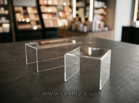 Акриловая горка под товар П-образная, H=80мм, L=60мм