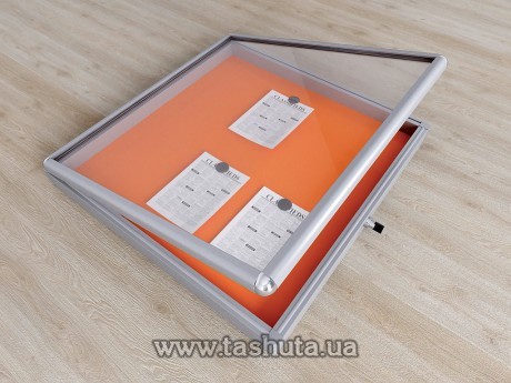 Gabloty informacyjne ze szkłem i zamkiem, 500x700 mm