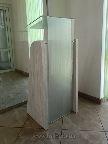 Mównica do wystąpień z plexi