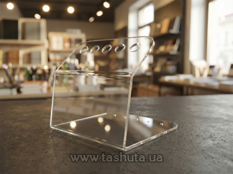 Пластиковая подставка дя ручек на 5 шт, 120х100х105 мм