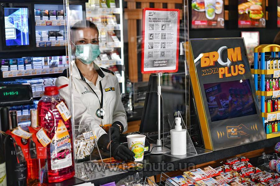Acrylic Desk-Mounted Protective Screen 700x680mm for Banks, Petrol Stations, Pharmacies