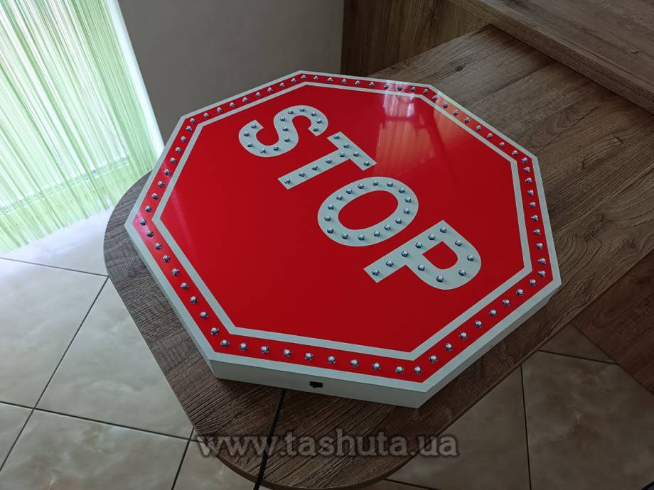 "Stop" LED Road Sign 600x600mm