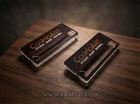 Identyfikator plastikowy z nadrukiem pełnokolorowym, 70x35 mm