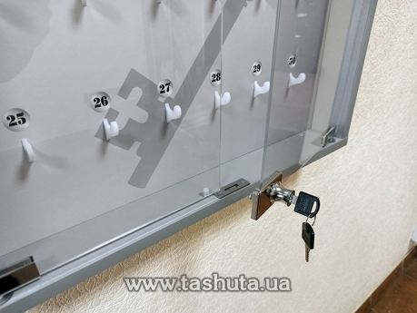 Ключница на стену для гостиницы на 40 ключей, 810х560 мм
