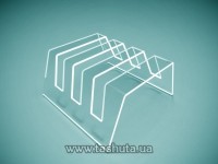Przezroczysta podstawka na trzy talerze 120x120x58 mm