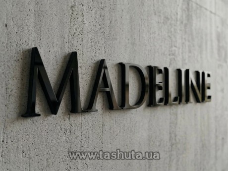 Litery płaskie z kolorowego akrylu 3 mm, H=150mm
