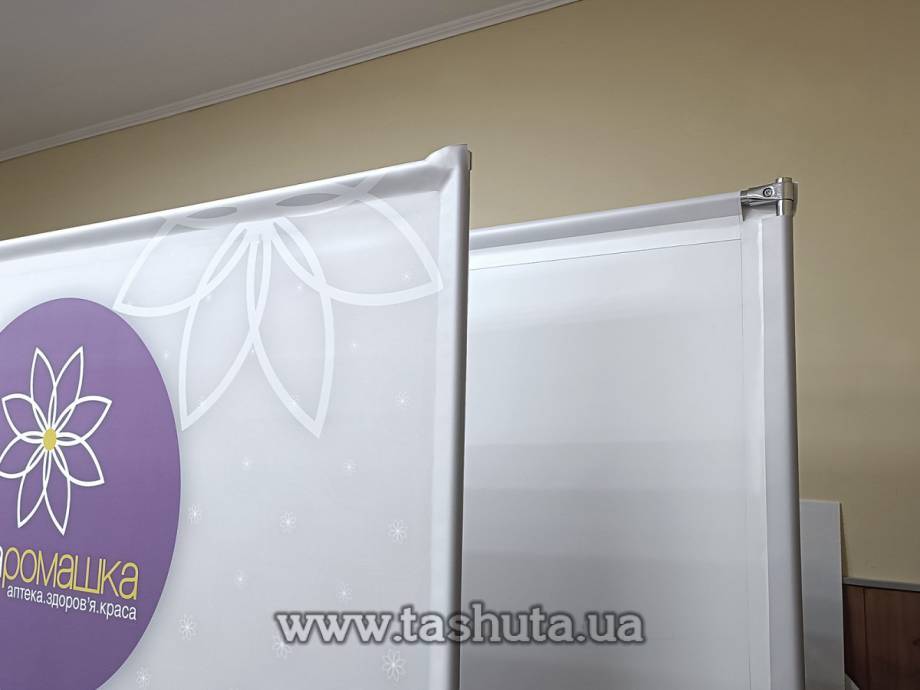 Прес-волл 2х2,5 м, кишені з 4-х сторін, низькі ніжки