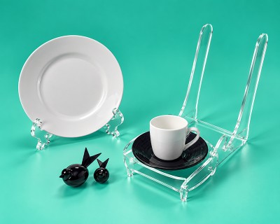 Tableware displays