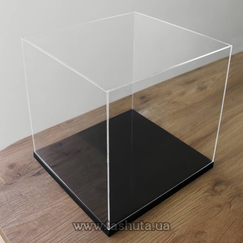 Protective Cover on Wooden Base 400x400x400