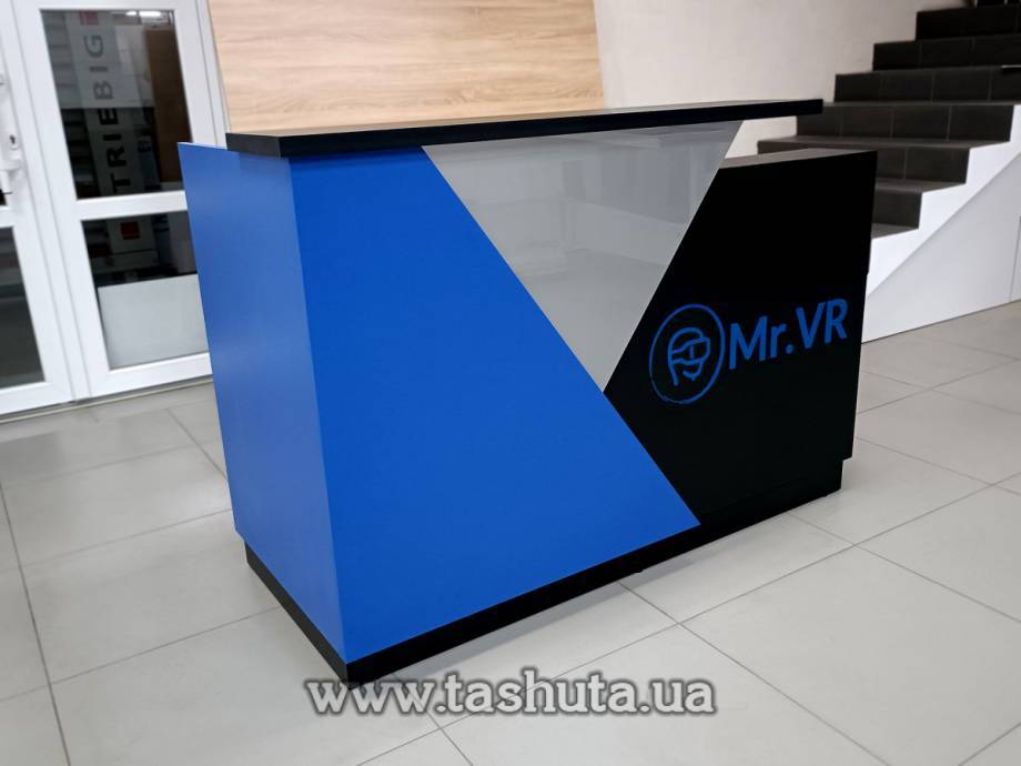 Front Desk with Acrylic Insert, 160x110x70cm