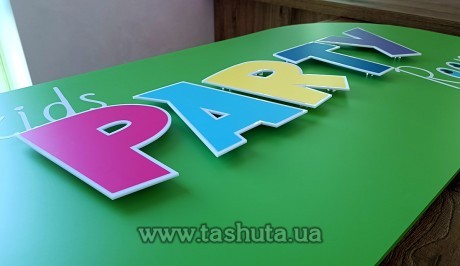 Szyld z plastiku 3mm z literami akrylowymi
