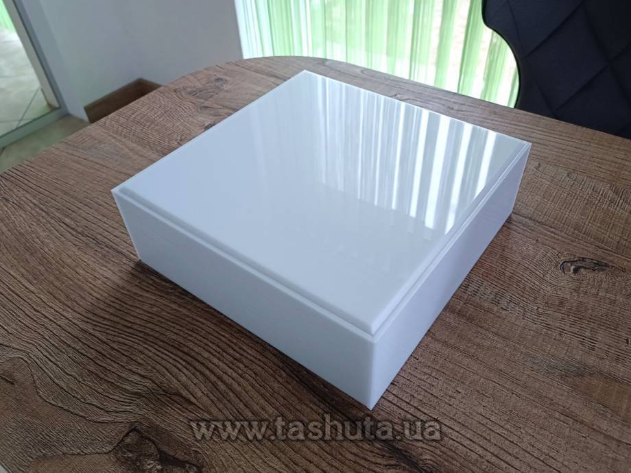 "Pyramid" Illuminated Cover 250x250x350mm